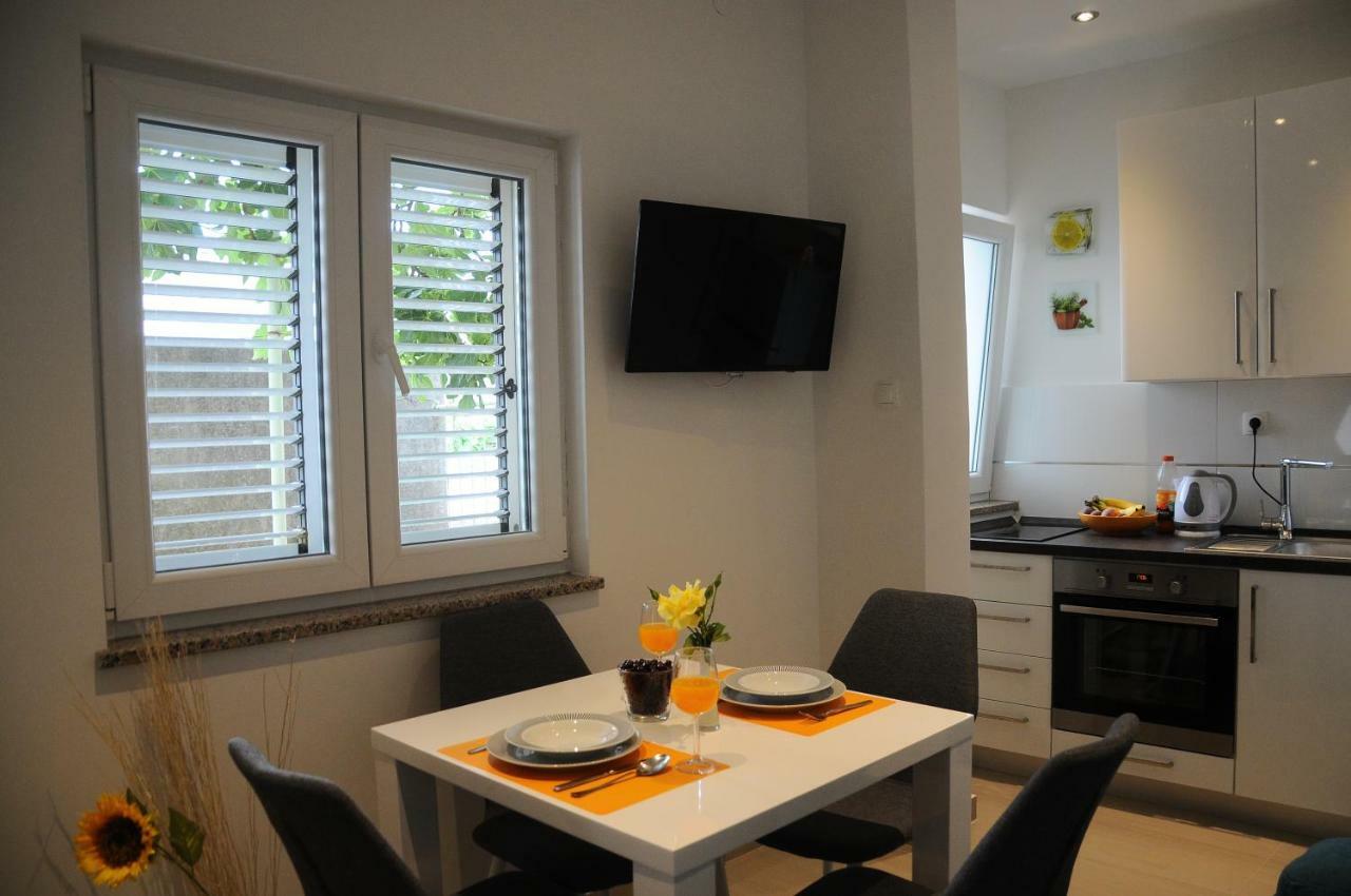 Apartment Aria With Private Parking 스플리트 외부 사진